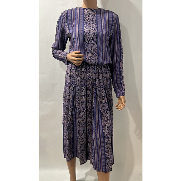 Ciaosport Vintage Set Size 6 Purple Blouse And pleated Skirts geometric/floral - Picture 2 of 14
